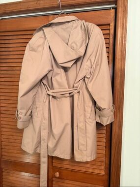Vintage London Fog Beige Hooded Trench Coat with Tie Waist